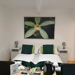  Hotel Junger Fuchs